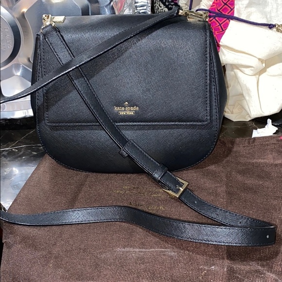kate spade Handbags - Kate Spade Black crossbody Byrdie